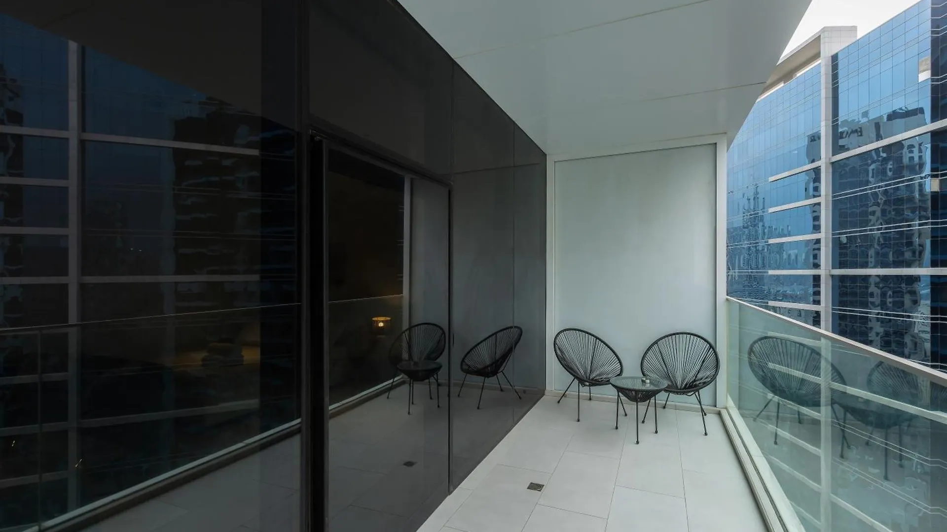 Apartment Burj & Beyond - Luxury Stay With Burj Khalifa View Dubai
