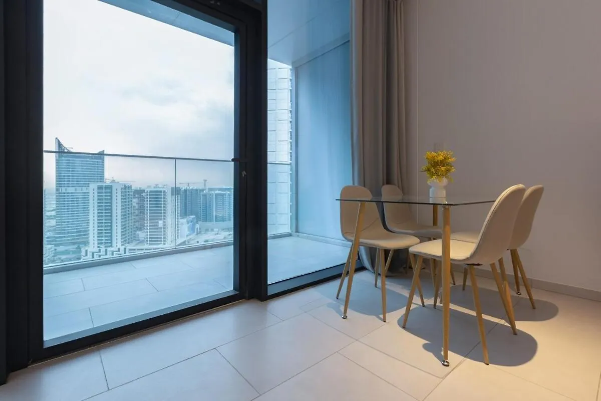 Burj & Beyond - Luxury Stay With Burj Khalifa View Dubai 0*,