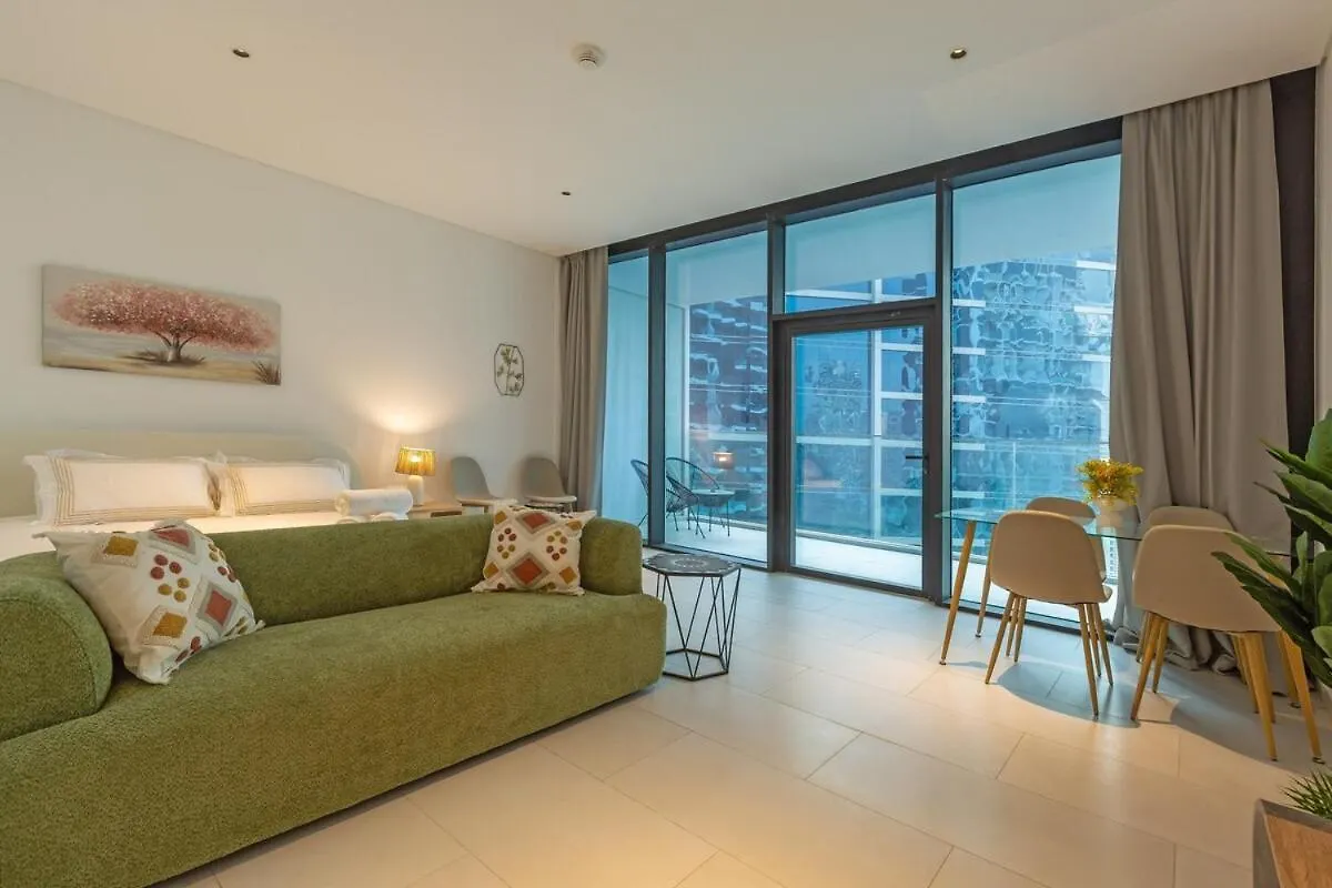 Burj & Beyond - Luxury Stay With Burj Khalifa View Dubai