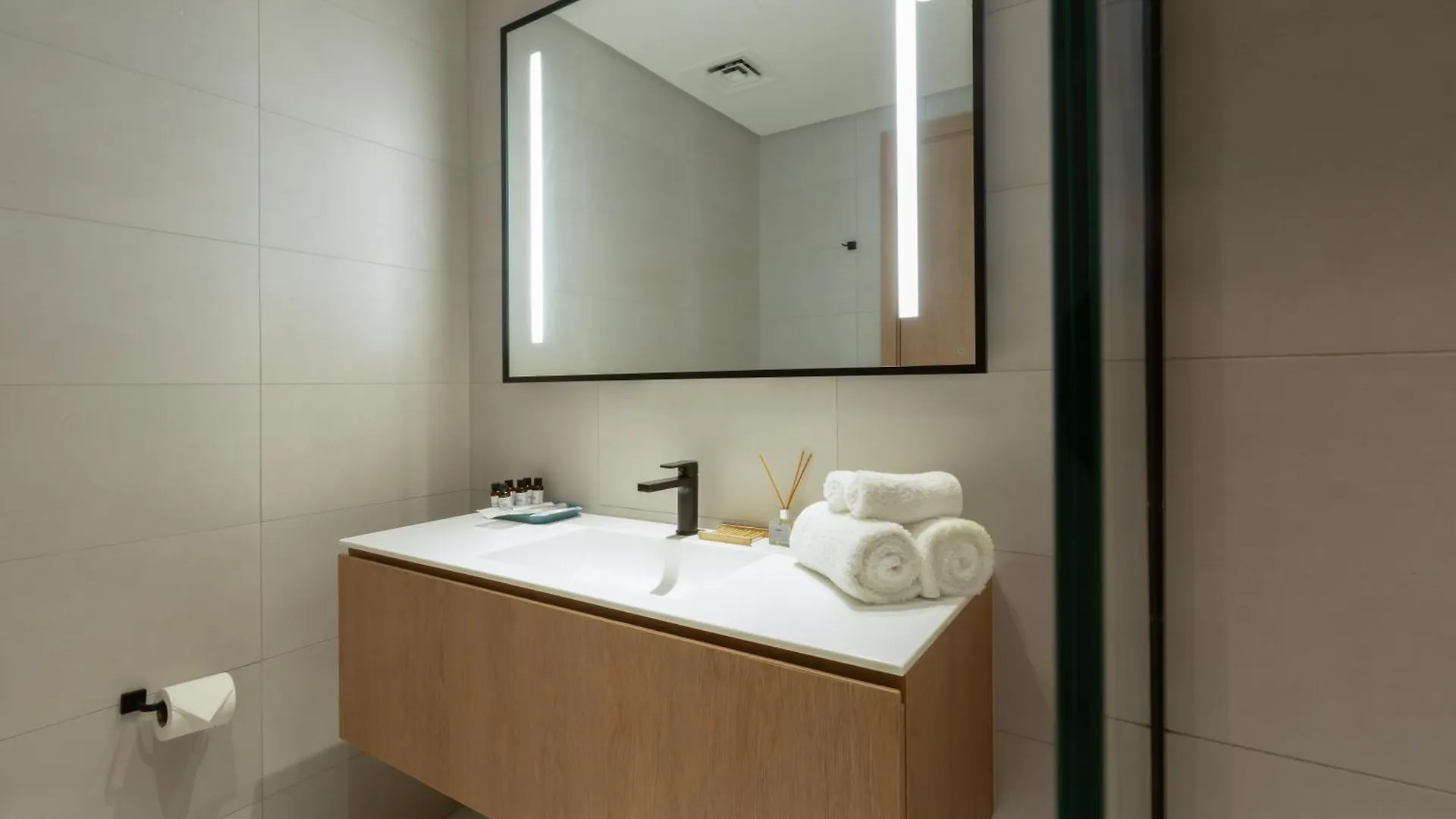 Burj & Beyond - Luxury Stay With Burj Khalifa View Dubai