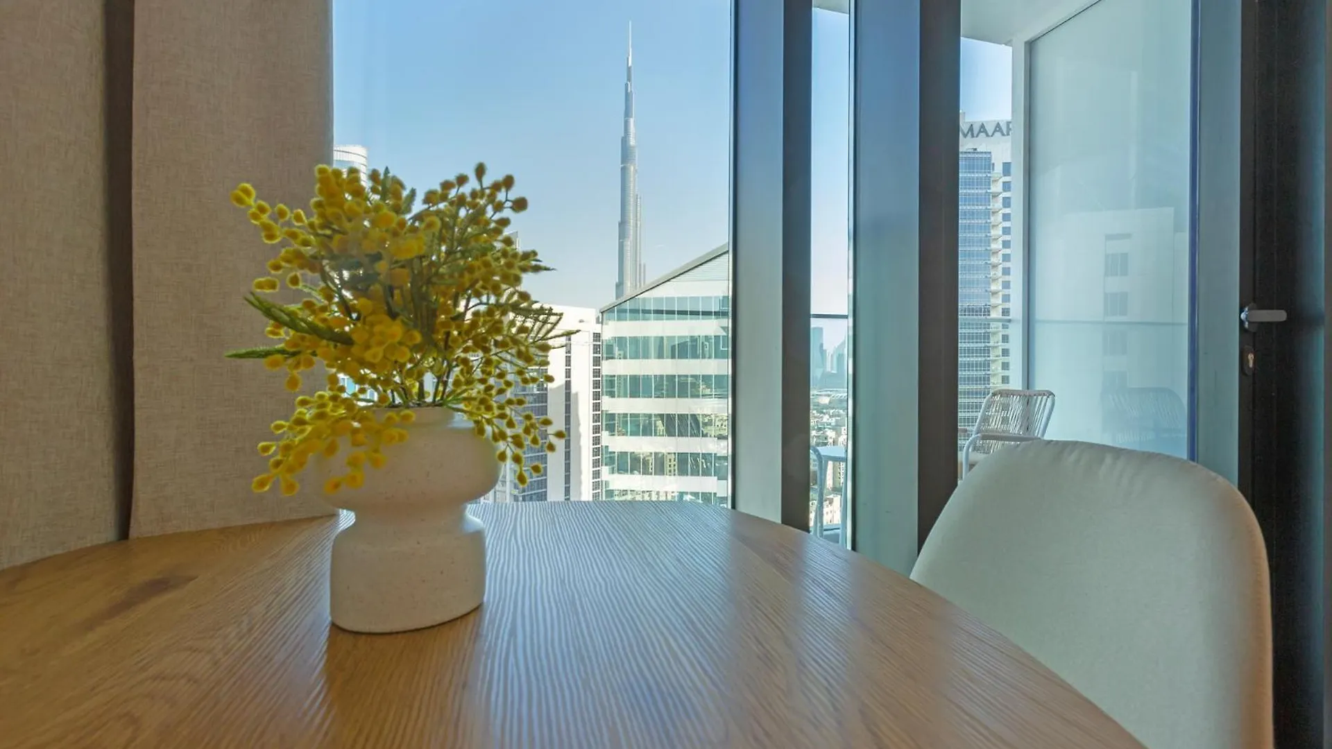 Burj & Beyond - Luxury Stay With Burj Khalifa View Dubai